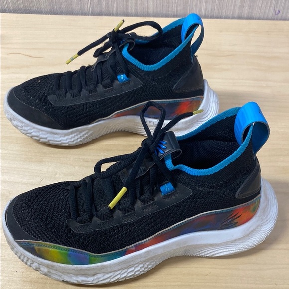 Under Armour Curry‎ Flow 8 black tie dye kids size 4.5 youth sneaker - Picture 2 of 7